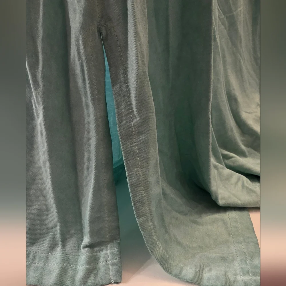 NWOT ANDREE BY UNIT Women's Aqua Lace Trim Top ~ Size Large - Picture 6 of 8